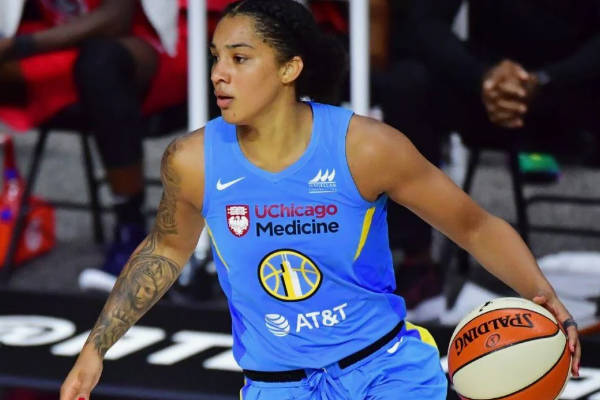 加比·威廉姆斯在WNBA季后賽首輪表現(xiàn)出色，貢獻(xiàn)14分8籃板